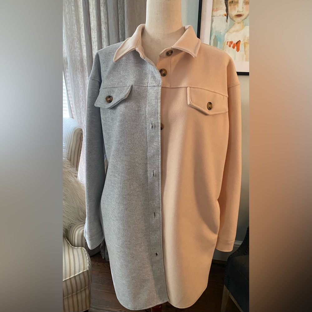 VIGOSS Two-Tone Cozy Button Front Long Jacket - L